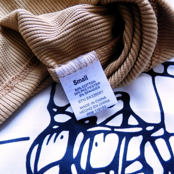 ✨ Poof Apparel || Ribbed Crop Long Sleeve with Ring Detail - Picture 4 of 5